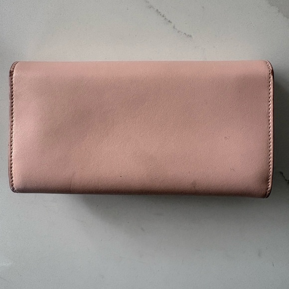 Salvatore Ferragamo Pink Leather Vara Bow Continental Wallet - Picture 2 of 10